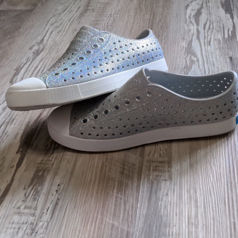 Brand new NATIVE women's slip on shoes!